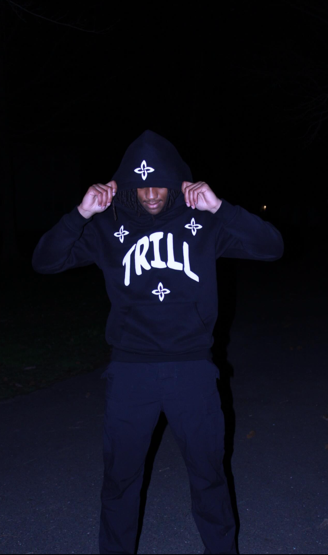 TRILL HOODE - BLACK/WHITE